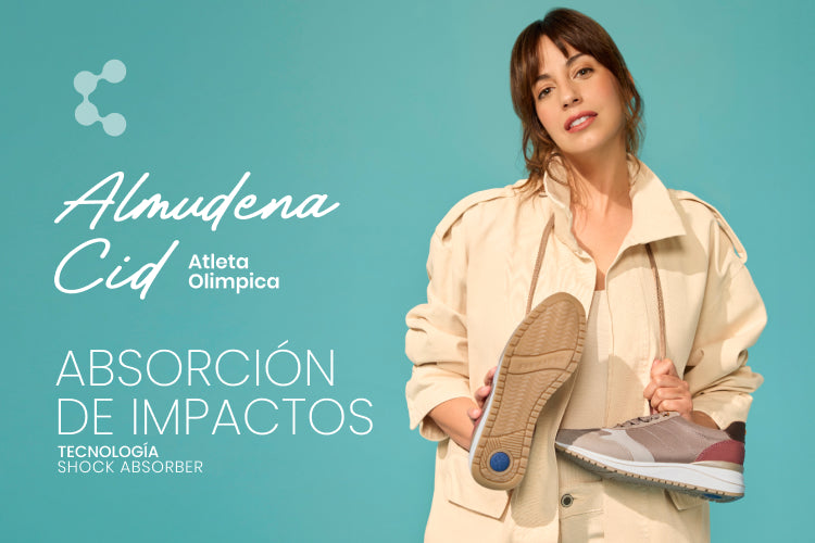 Almudena Cid con sneakers Comfeet