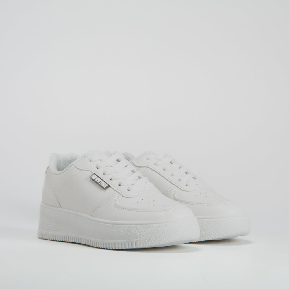 Sneaker urbana blanca NYC