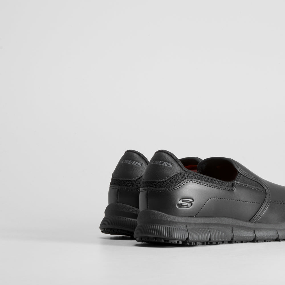 Zapatilla trabajo nampa groton SKECHERS