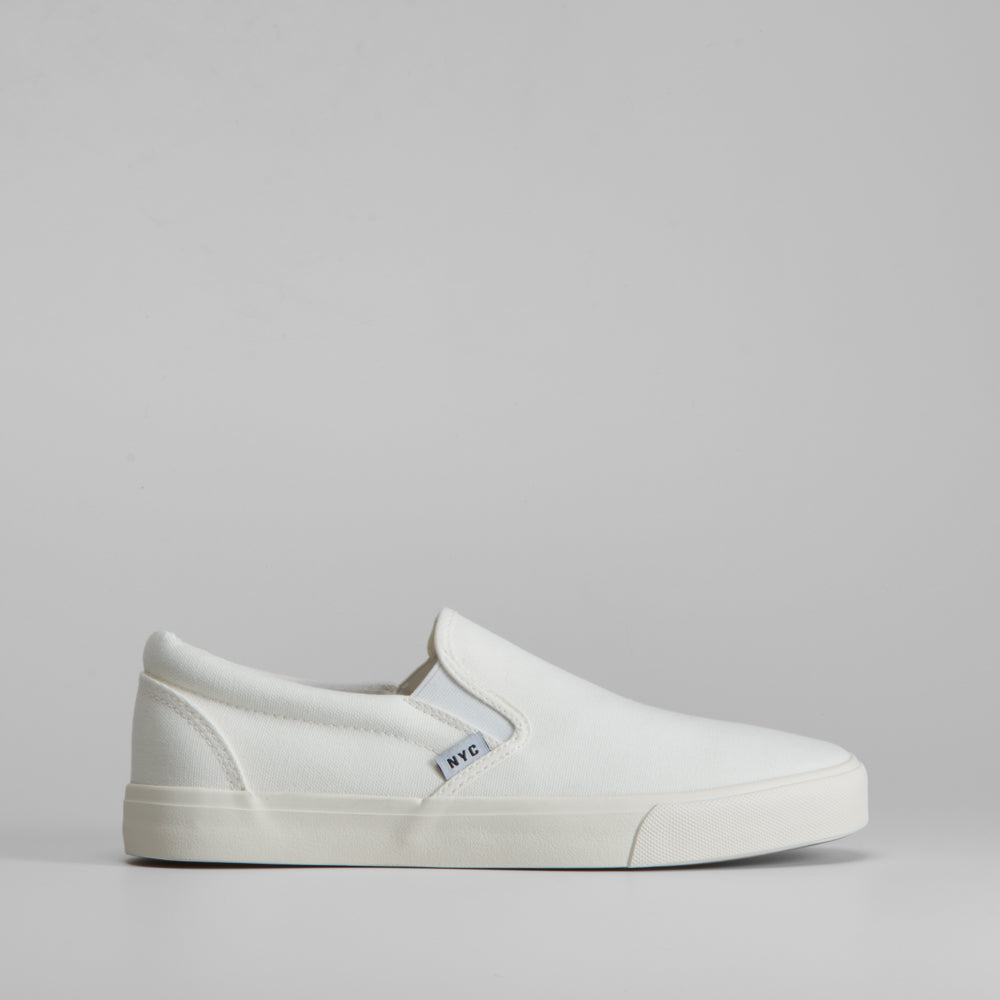 Zapatilla slip on básica NYC