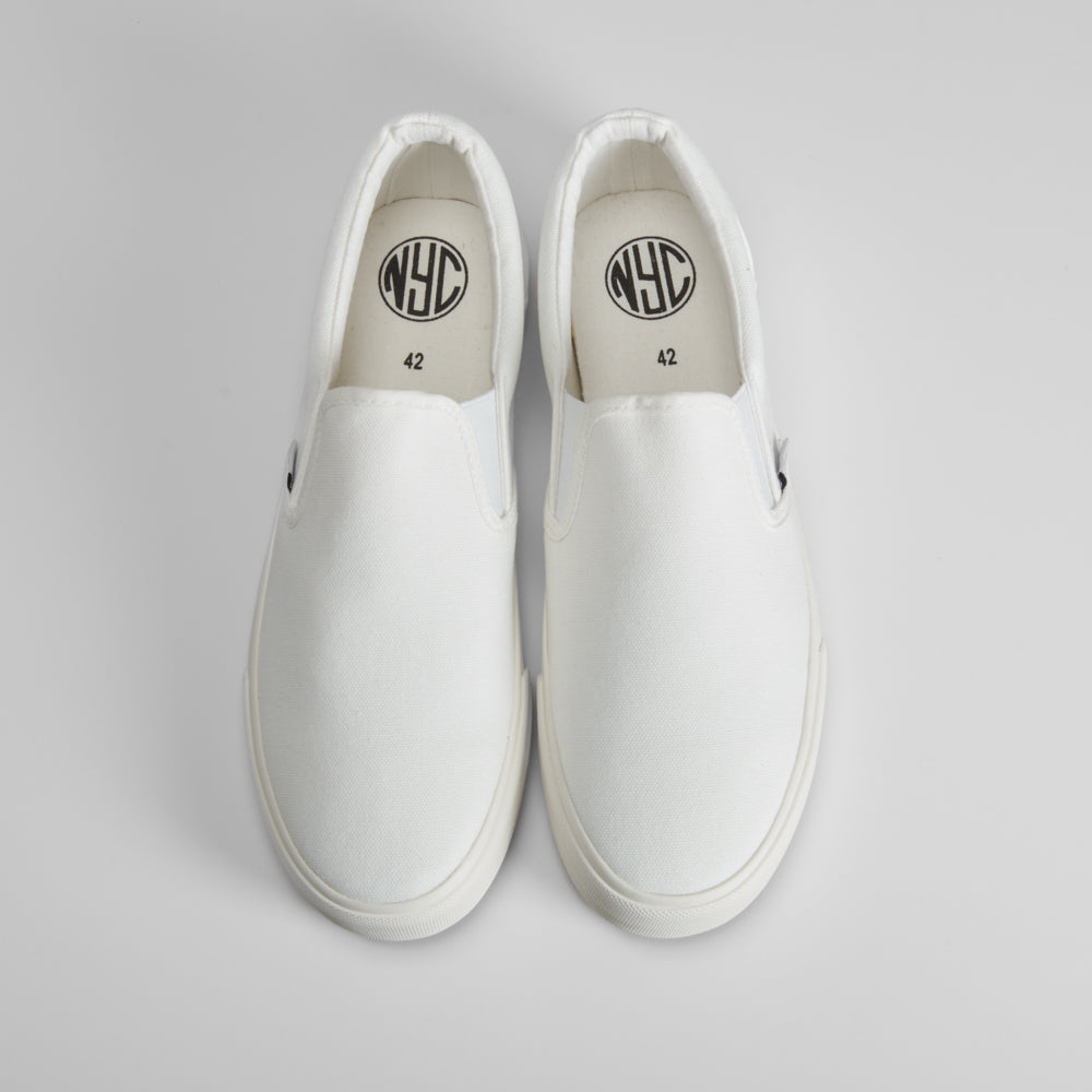Zapatilla slip on básica NYC