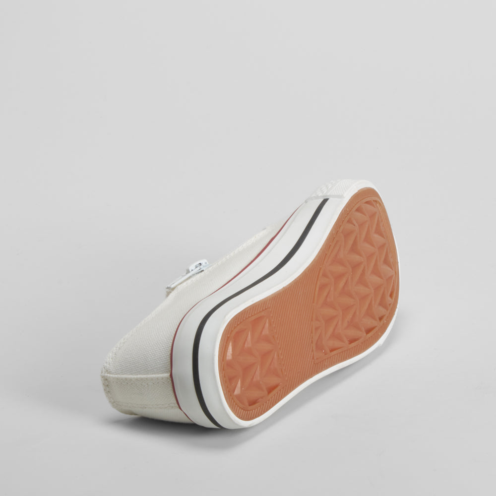 Zapatilla puntera lona blanca  OH GIRL