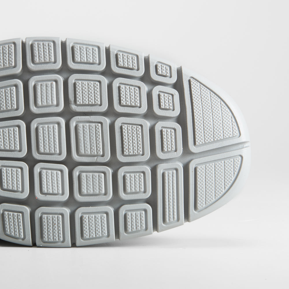 Sandalia cerrada piel flex COMFEET