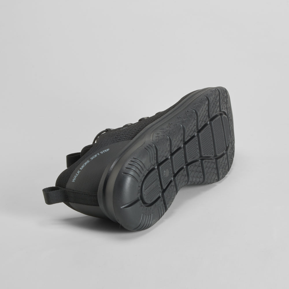 Deportiva bungees negra COMFEET