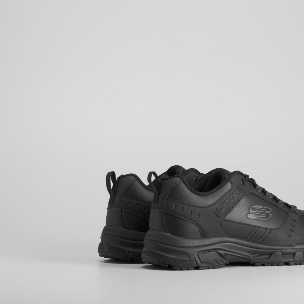 Zapatilla urbana outdoor SKECHERS