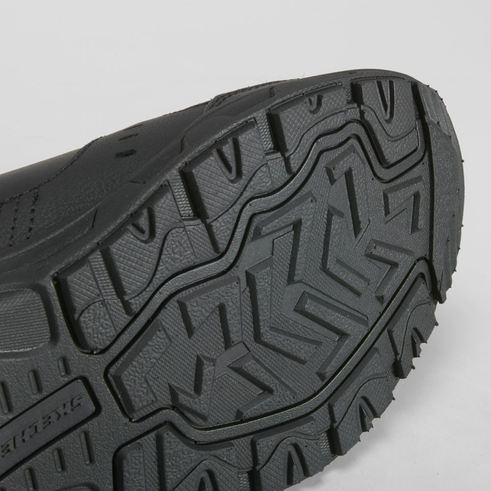 Zapatilla urbana outdoor SKECHERS