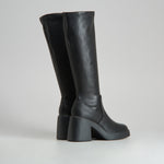 Bota de tacón negra NYC