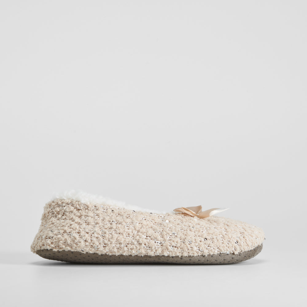 Slippers de mujer forradas beige lazo