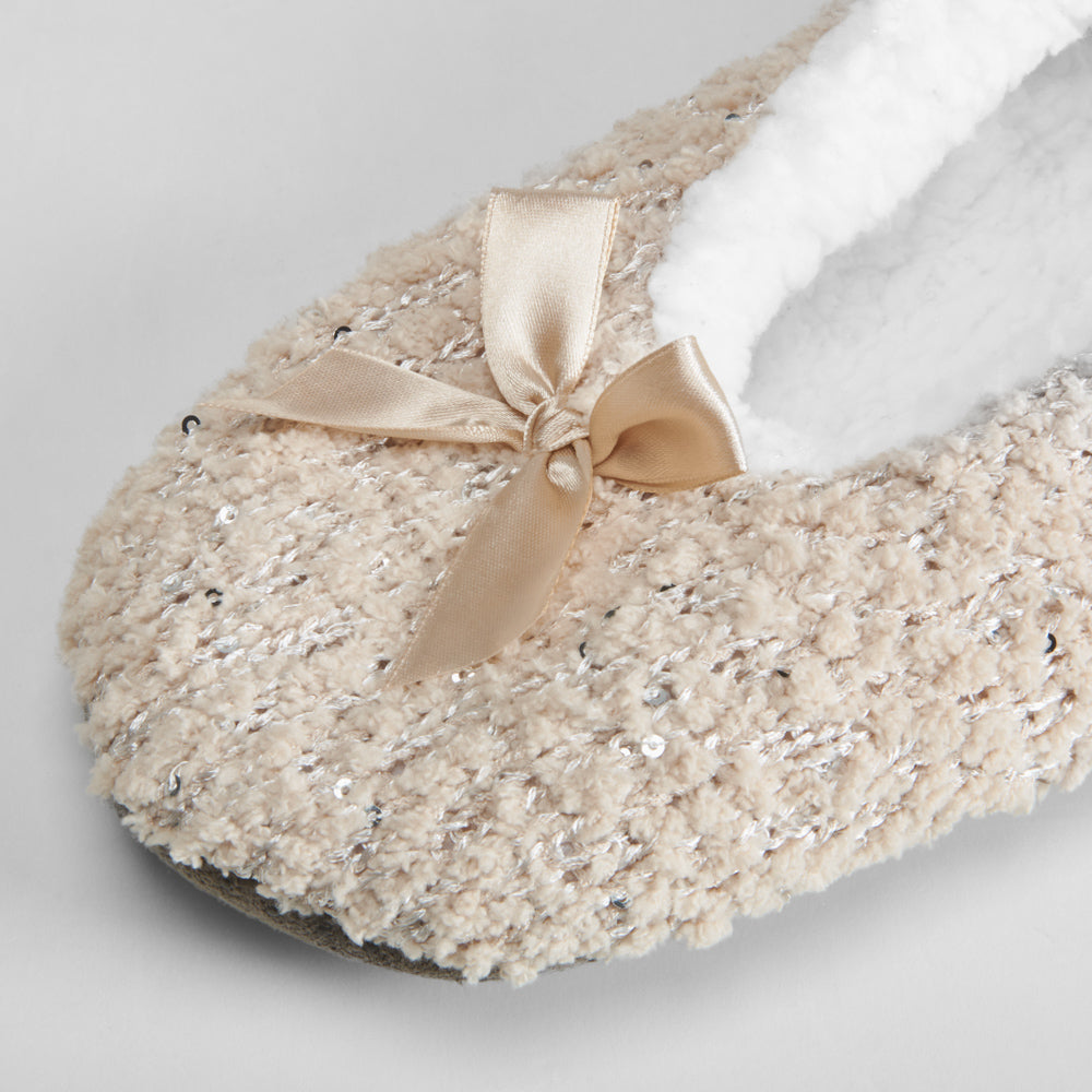 Slippers de mujer forradas beige lazo