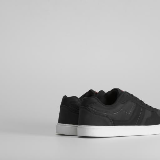 Zapatilla skate básica negra de NYC