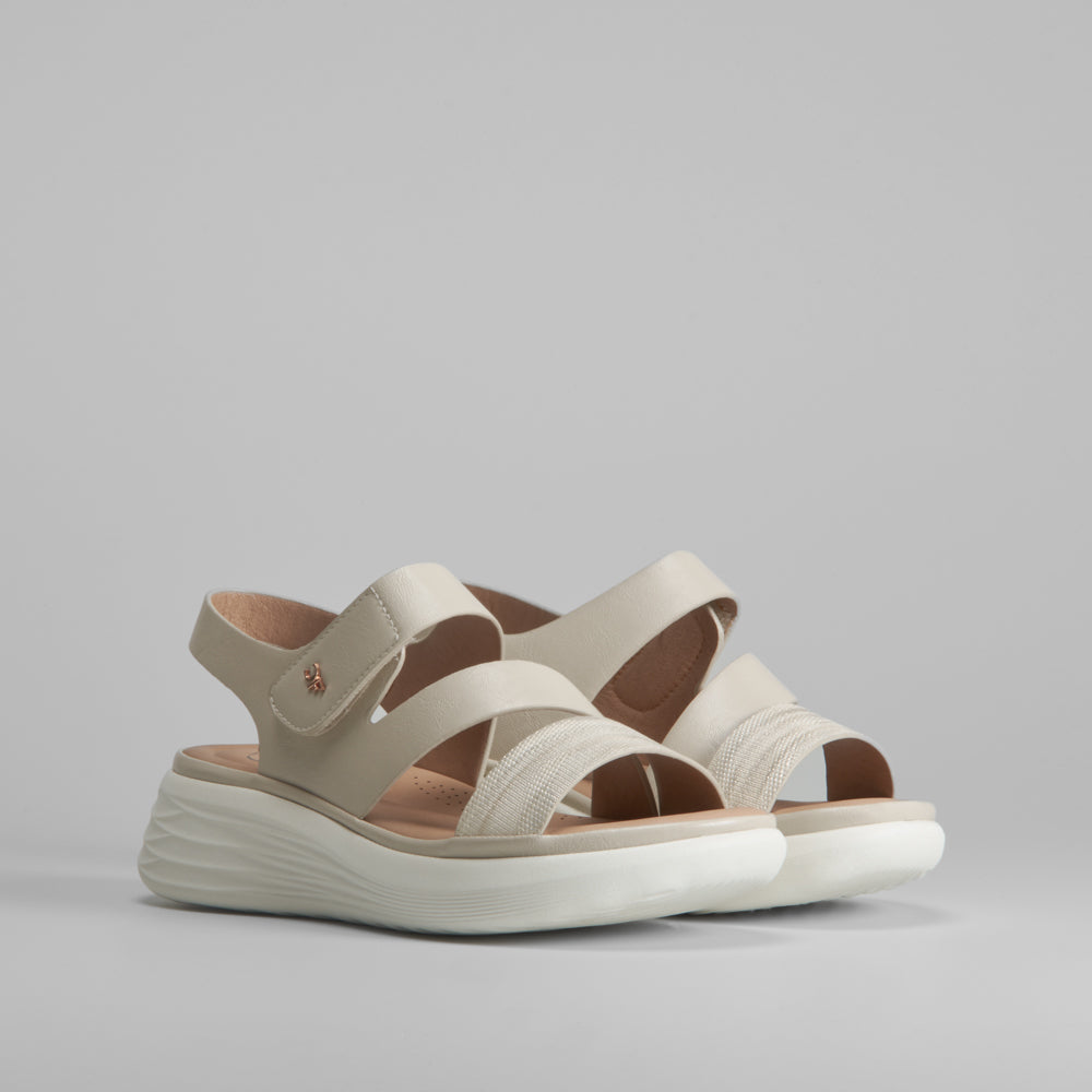 Sandalia plataforma velcro COMFEET