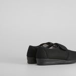 Zapatilla con velcro cómoda negro COMFEET