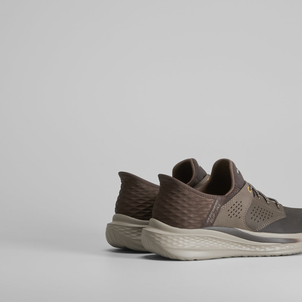 Deportiva Slade Slip ins Bungees SKECHERS
