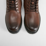Bota de piel montaña de COMFEET