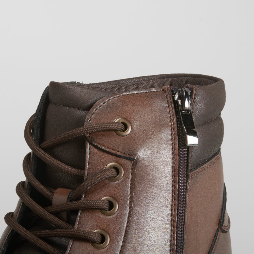 Bota de piel montaña de COMFEET