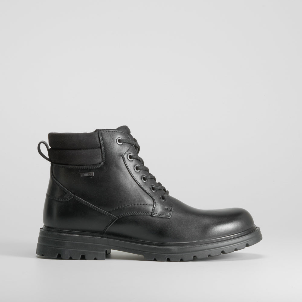 Bota de piel montaña de COMFEET