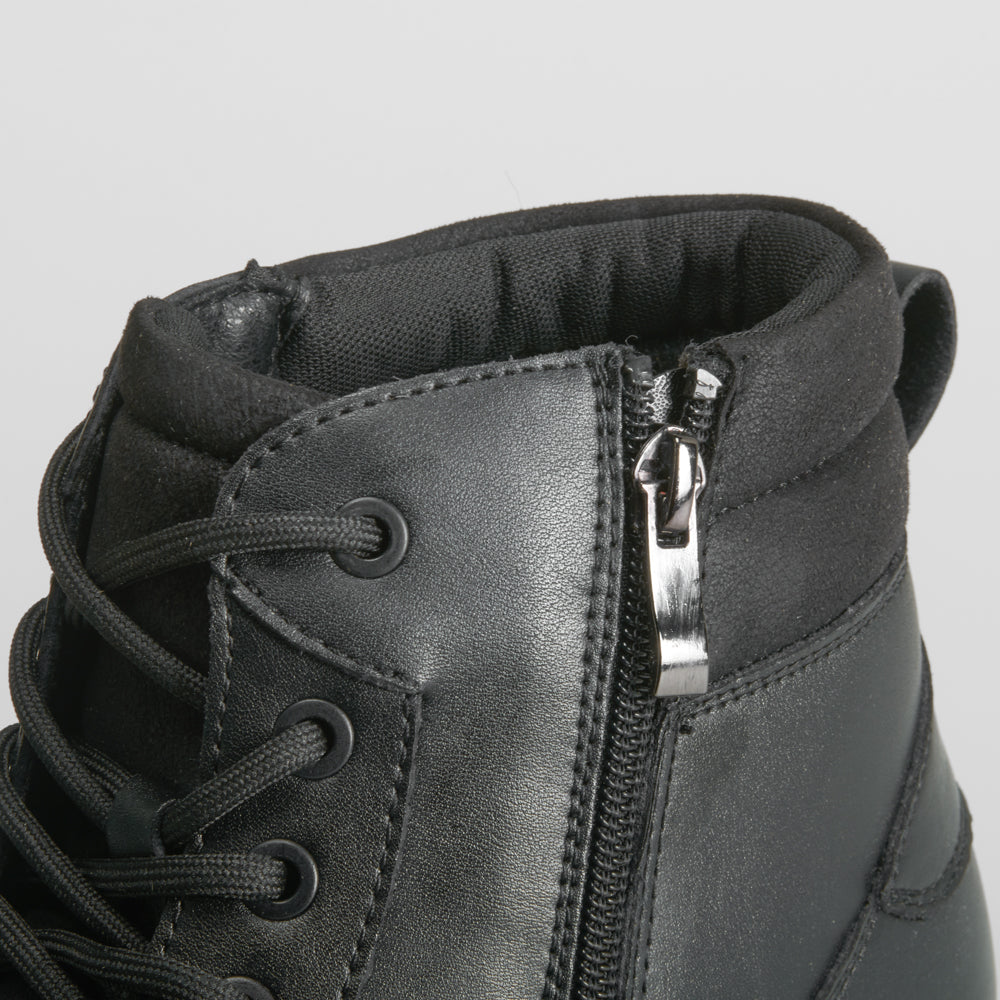Bota de piel montaña de COMFEET