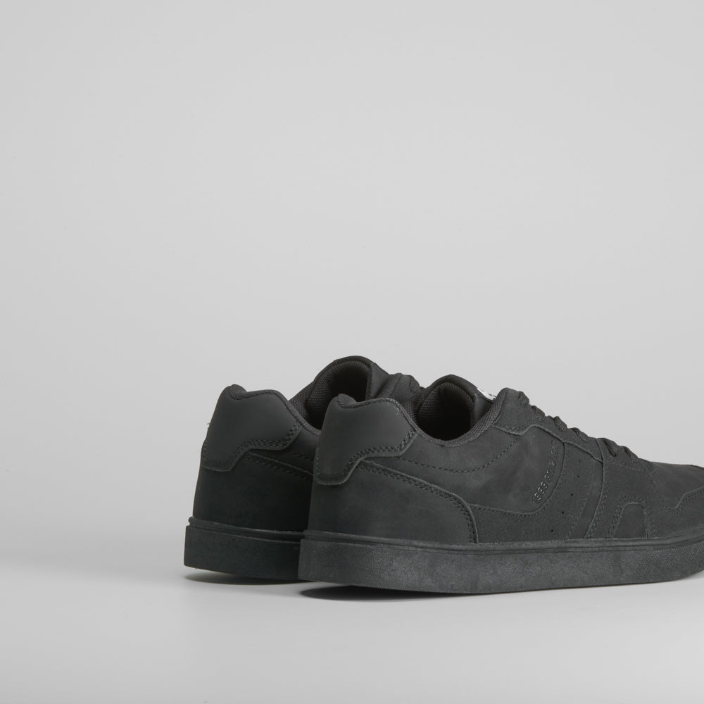 Zapatilla skate básica negra de NYC