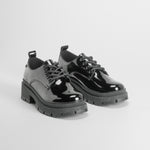 Blucher negro de charol con cordones NYC