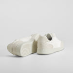 Zapatilla urban blanca logo punteado NYC
