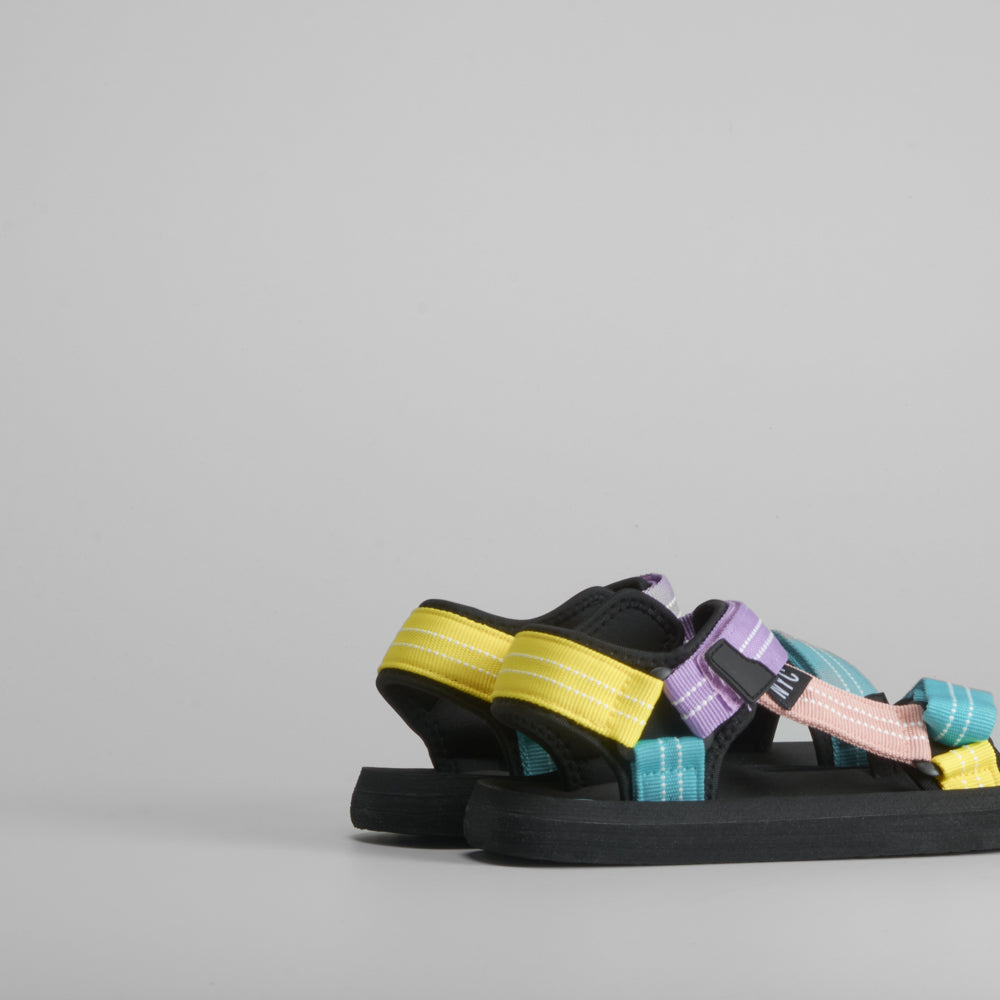 Sandalia multicolor sport de NYC