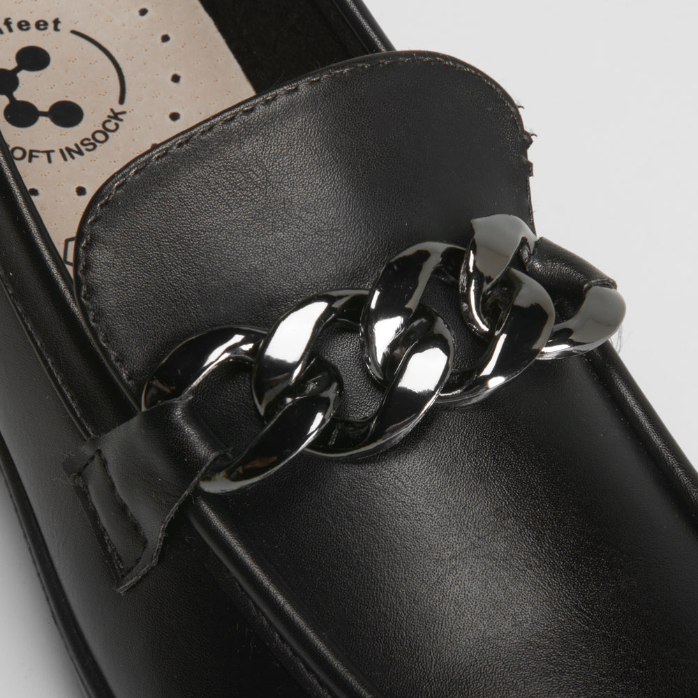 Mocasín cadena negro de COMFEET