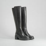Bota negra lisa de piel FOSCO