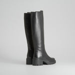 Bota negra lisa de piel FOSCO