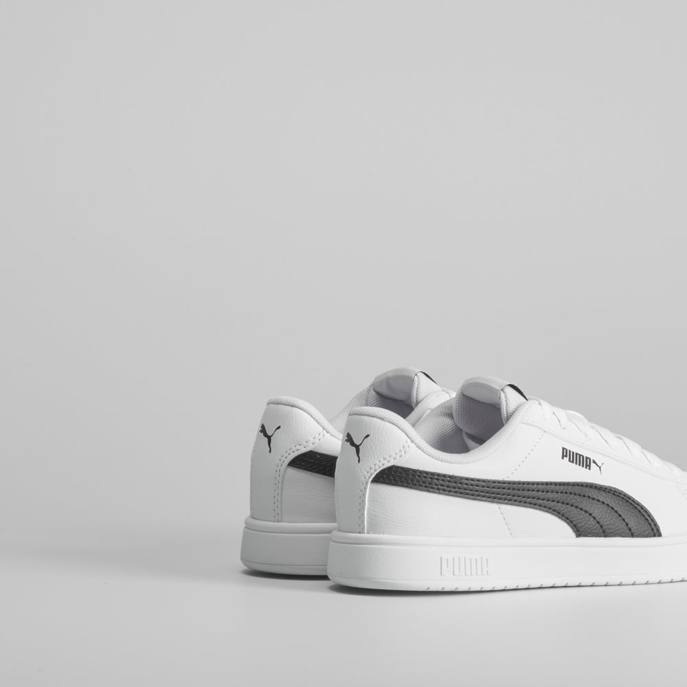 Deportiva Rickie cordones blanco negro PUMA
