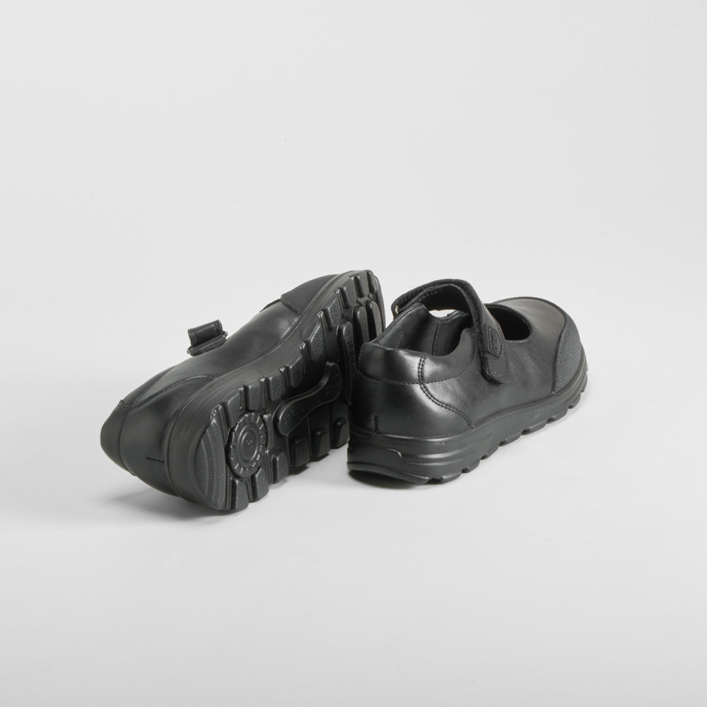 Mercedita colegial de piel negro OH GIRL