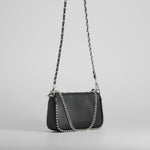 Bolso bandolera remaches negra NYC