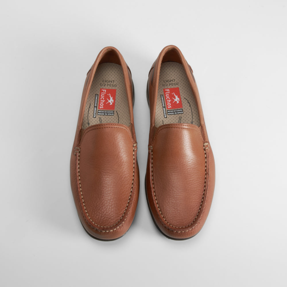 Mocasín orion piel color cuero FLUCHOS