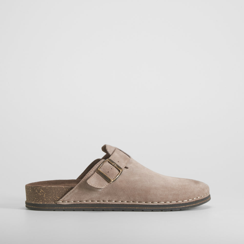 Zueco de piel marrón WALK & FLY