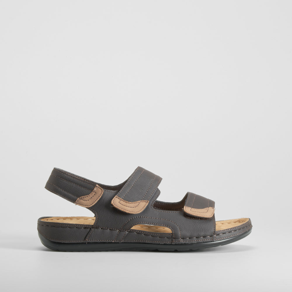 Sandalia triple velcro marrón COMFEET