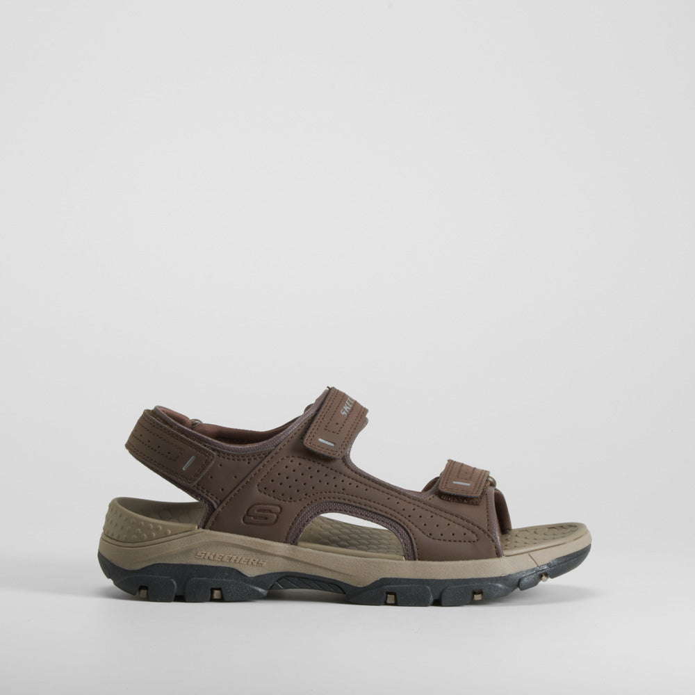 Sandalia deportiva marrón SKECHERS