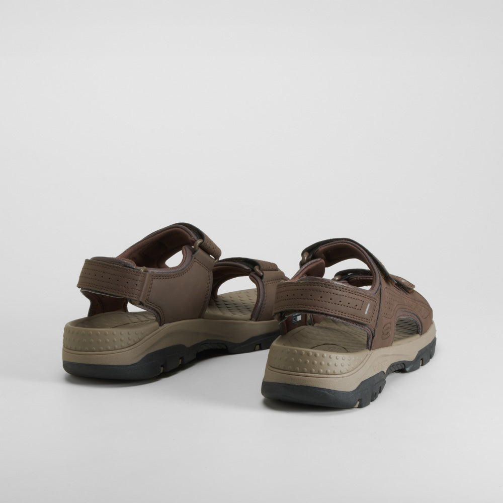 Sandalia deportiva marrón SKECHERS