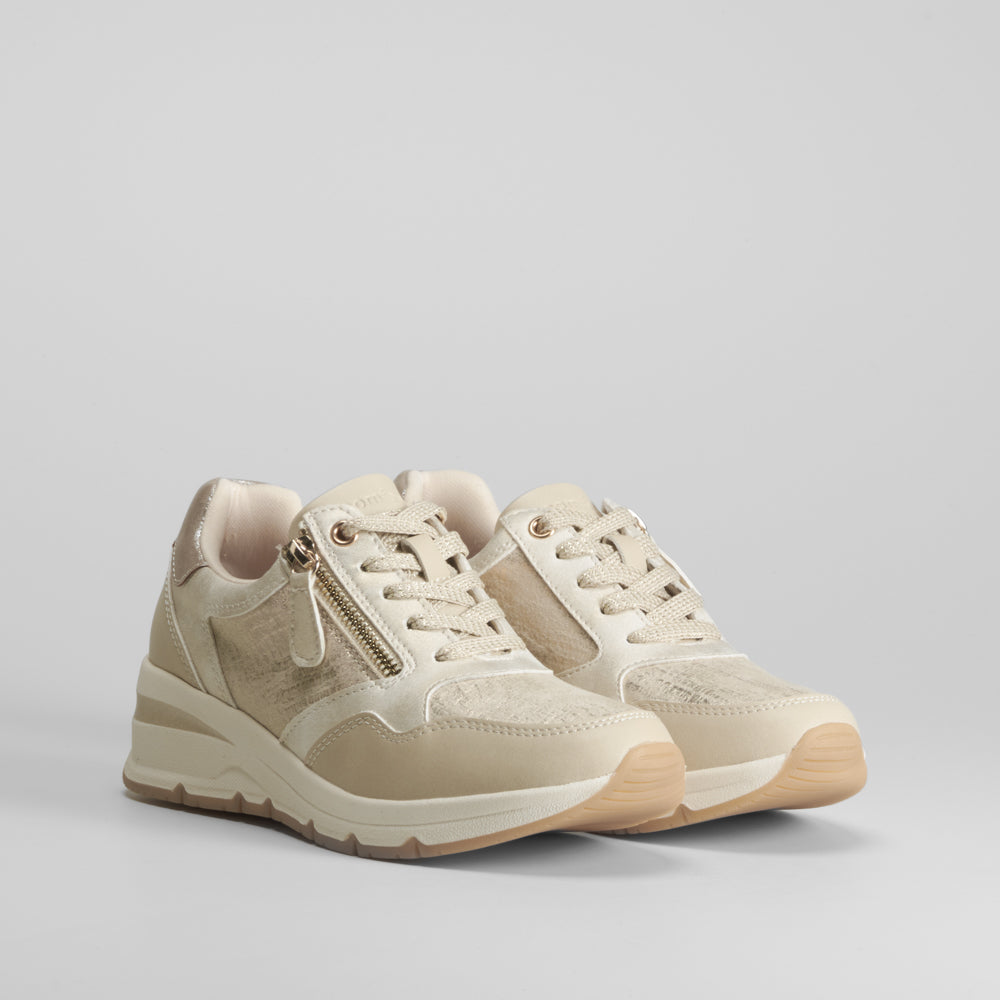 Sneaker cuña oro  COMFEET