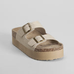 Sandalia bio plataforma dos hebillas beige NYC