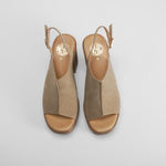 Sandalia tacón plataforma beige NYC