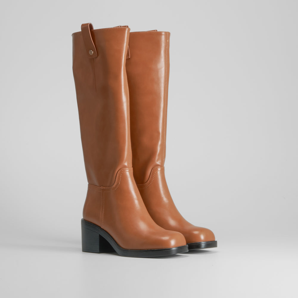 Bota tacón campera marrón NYC