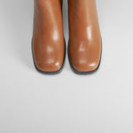 Bota tacón campera marrón NYC