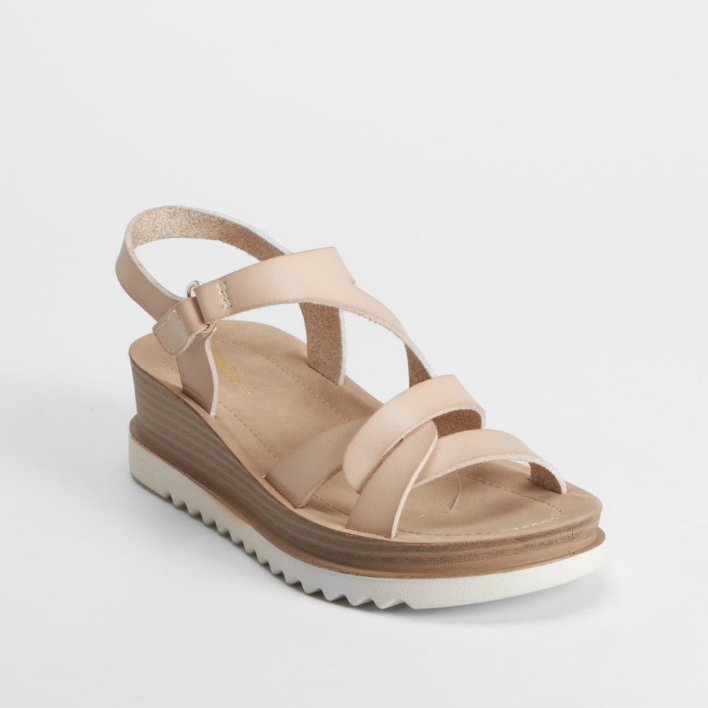 Sandalia de cuña beige SENDA ROAD