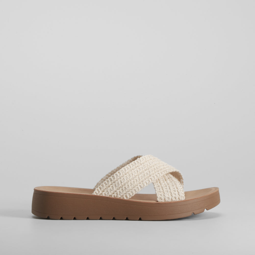 Sandalia pala cruzada macramé beige SENDA ROAD