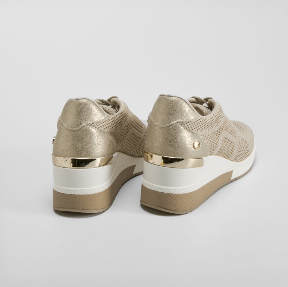 Sneaker cuña beige  XTI