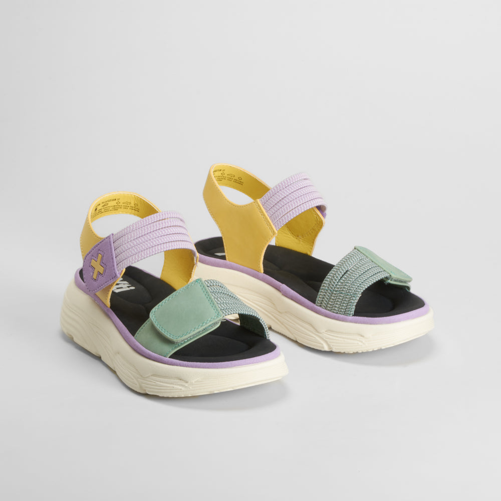 Sandalia cuña tiras perfos multicolor XTI