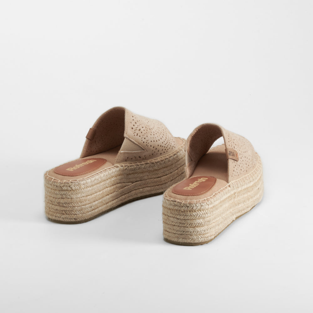 Sandalia pala perfos beige REFRESH