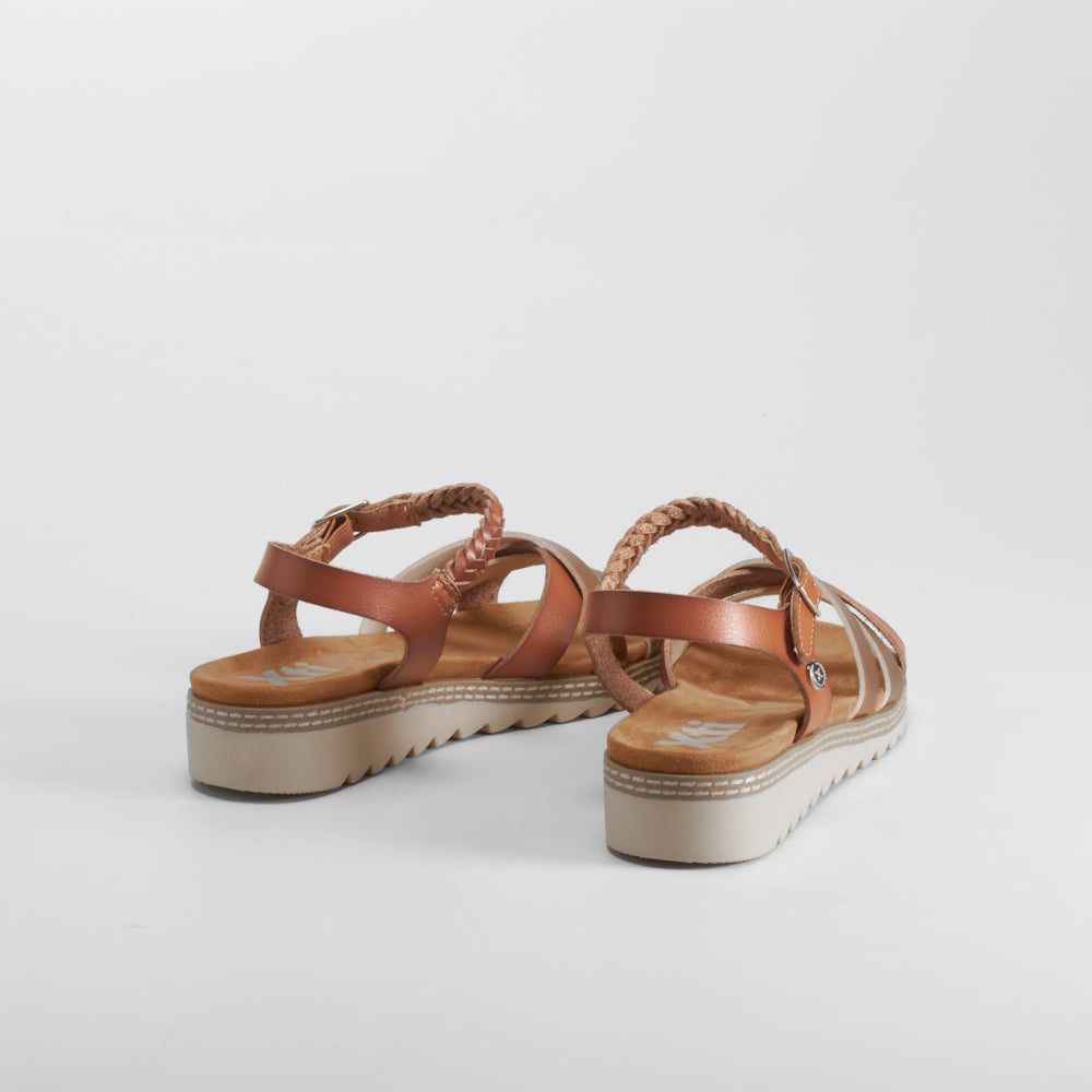 Sandalia cuña tiras suela sierra camel XTI