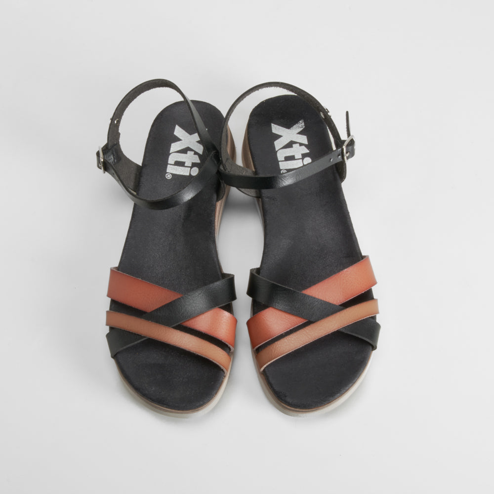 Sandalia cuña tiras negro REFRESH