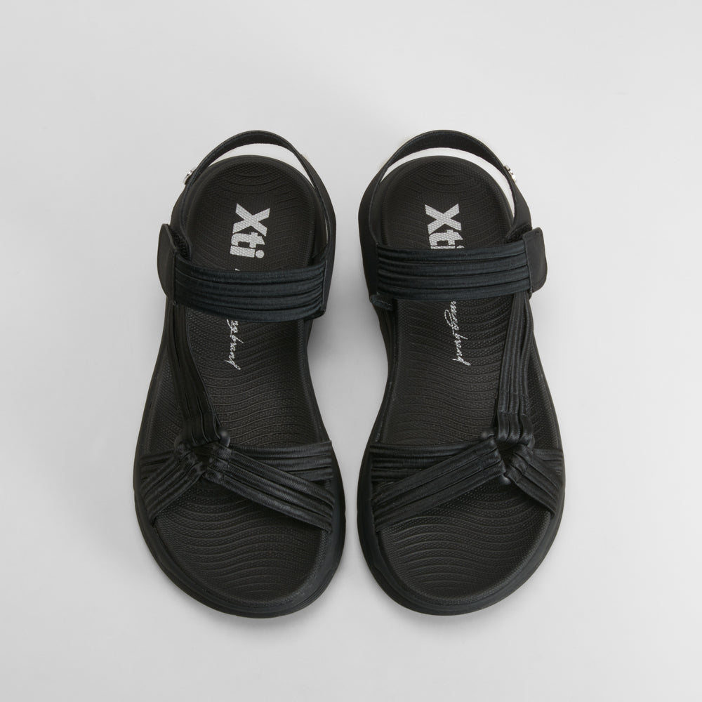Sandalia tiras velcro negra XTI
