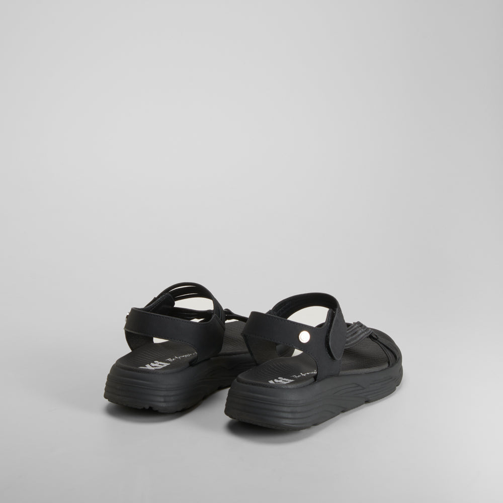 Sandalia tiras velcro negra XTI